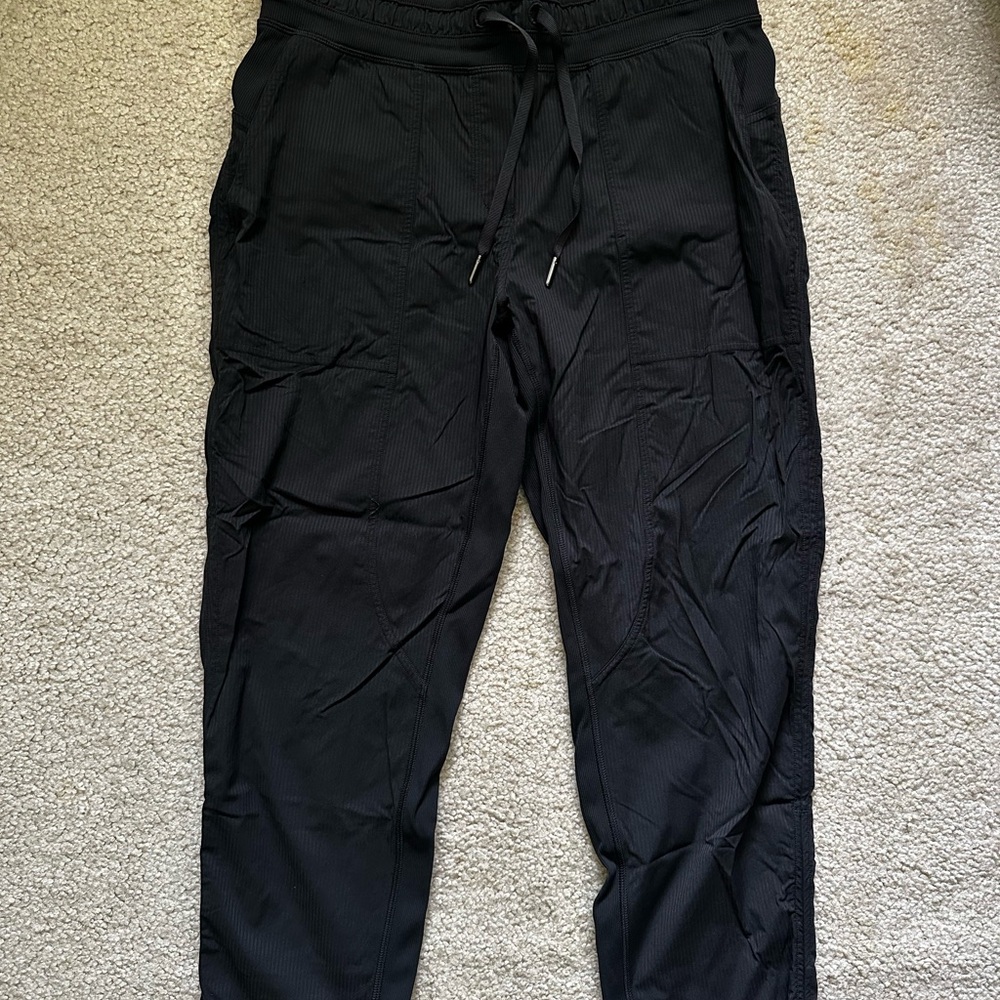 Lululemon dance studio mid-rise cropped pant - Picture 7 of 11